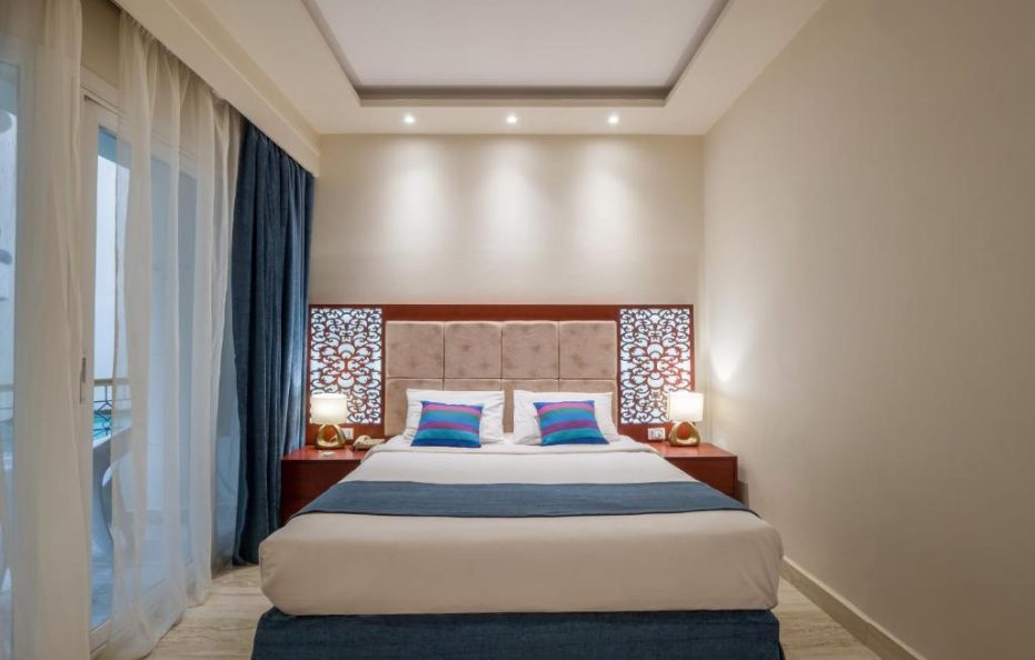 Seagull Beach Resort – Families and Couples Only