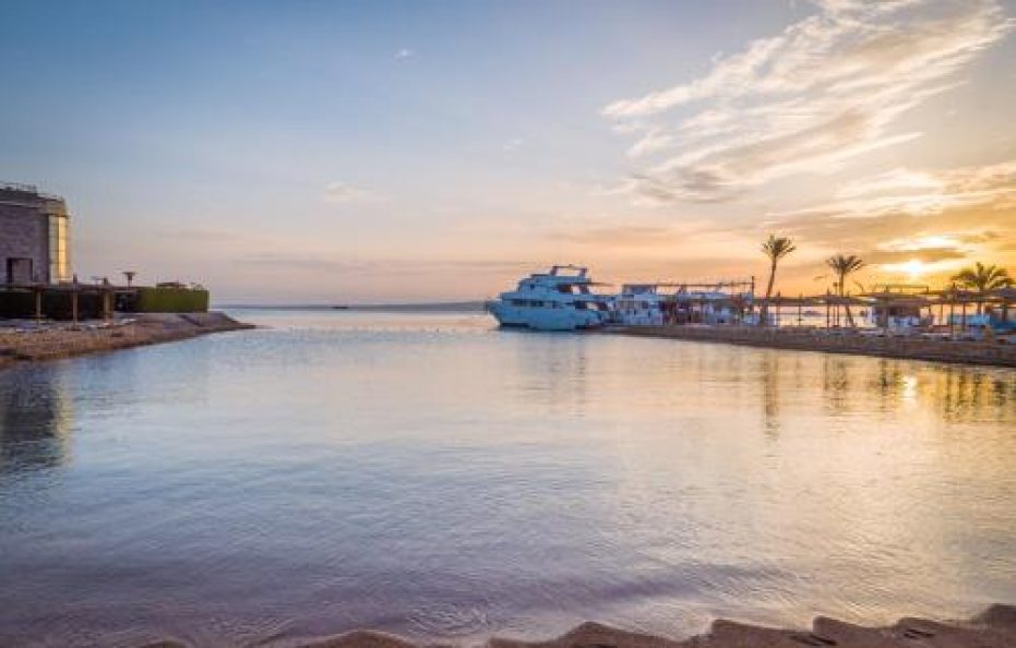 Seagull Beach Resort – Families and Couples Only