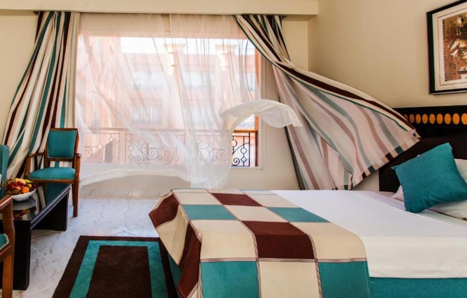 Seagull Beach Resort – Families and Couples Only