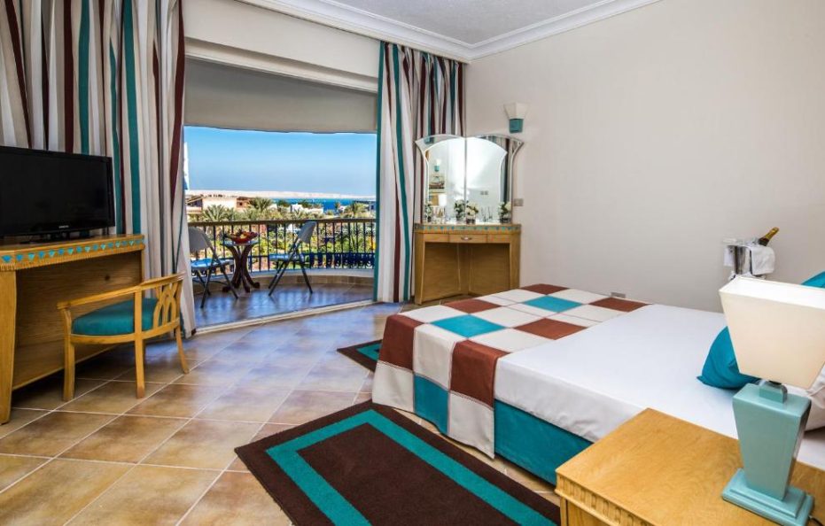 Seagull Beach Resort – Families and Couples Only