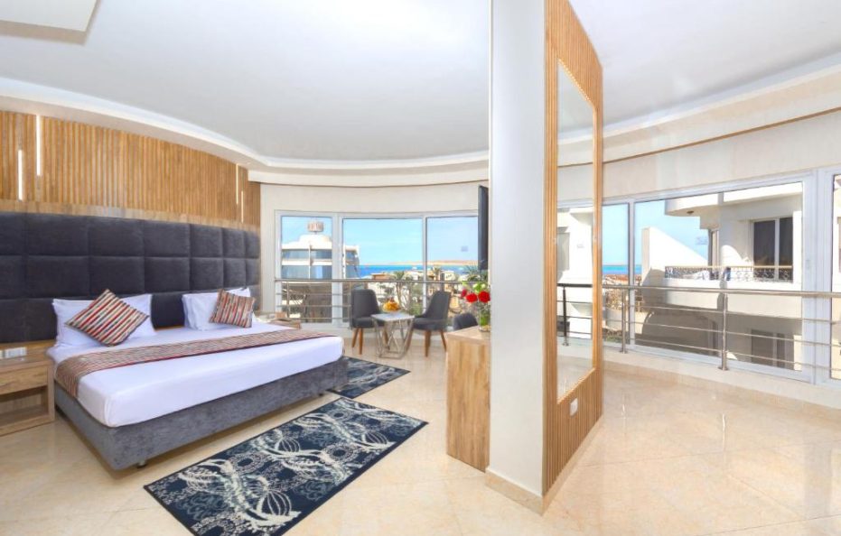 Seagull Beach Resort – Families and Couples Only