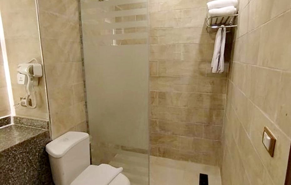 Dexon Roma Down Town Hotel