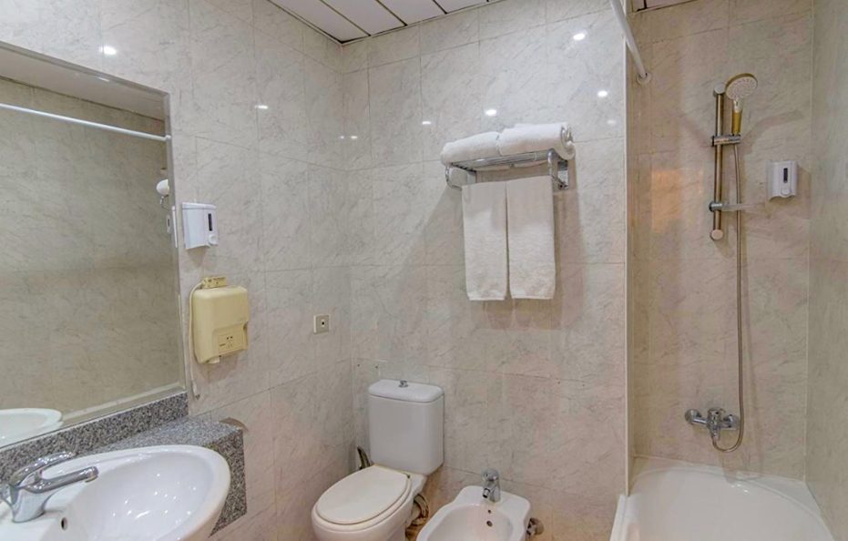 Dexon Roma Down Town Hotel