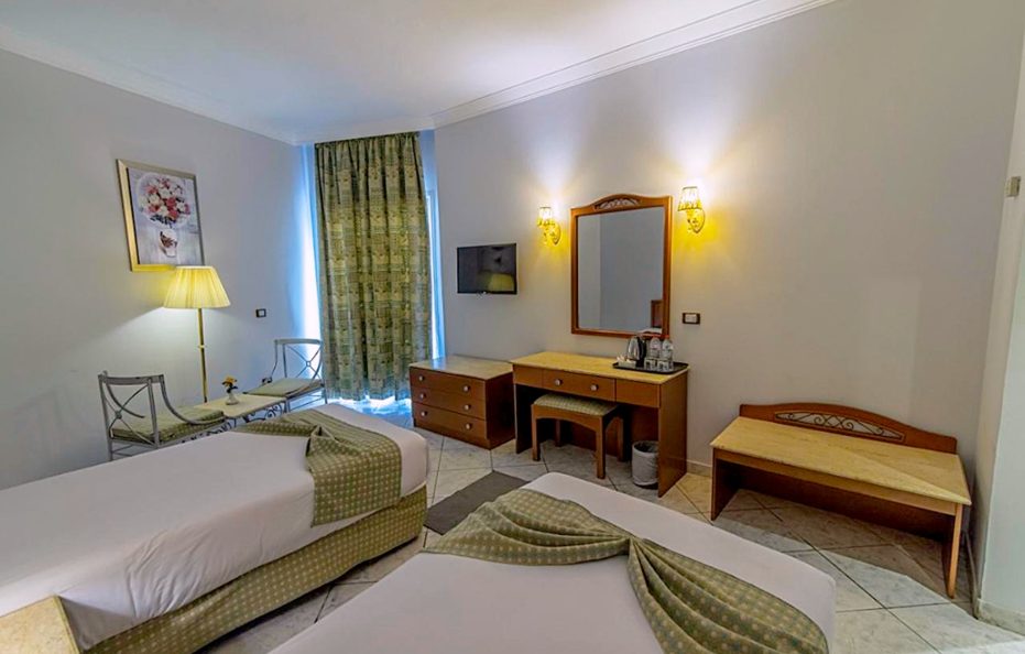 Dexon Roma Down Town Hotel