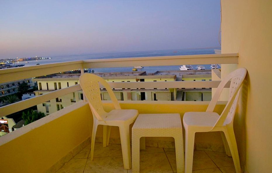 Dexon Roma Down Town Hotel