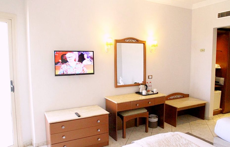 Dexon Roma Down Town Hotel