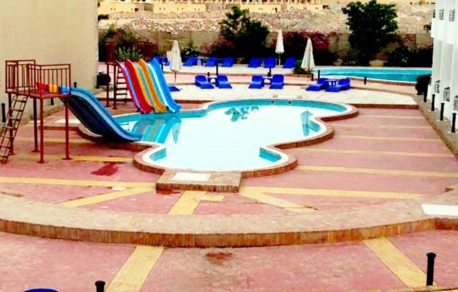 Cecelia Beach Resort